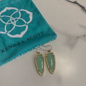 Kendra Scott Skylar Arrowhead Earrings Chalcedony